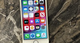 Mint
													Apple iPhone 5S - Unlocked, Gold, 16 GB, A1533, GSM, photo 2 of 17