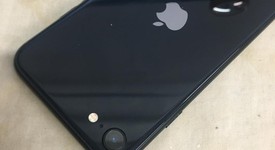 Fair
													Apple iPhone SE 3rd Gen 2022 - AT&T, Midnight, 64 GB, A2595, photo 3 of 7