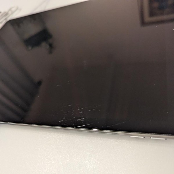 Apple iPad Pro 12.9 inch 2nd Gen 2017 - Wi-Fi, 256 GB, Silver