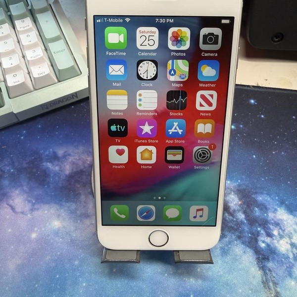 Apple iPhone 6 - Unlocked, 16 GB, Silver, A1586