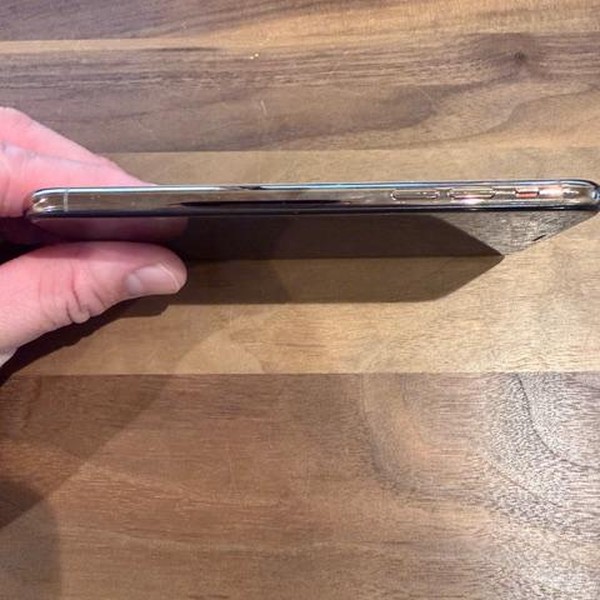 Apple iPhone Xs - Unlocked, 64 GB, Gold, A1920