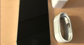 Good
													Apple iPhone SE 1st Gen 2016 - Verizon, Grey, 64 GB, A1662, photo 3 of 7