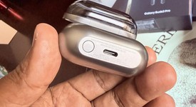 Used
													Samsung Galaxy Buds3 Pro - Silver, photo 4 of 7