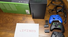 Good
													Xbox Series X (2020) - Black, 1 TB, standard, photo 6 of 6