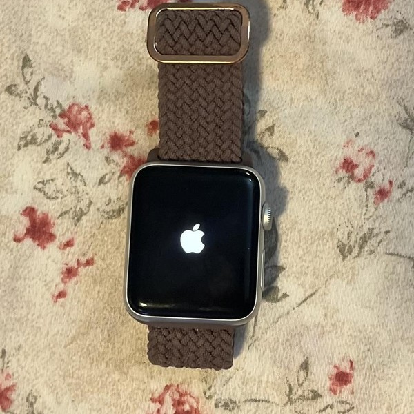 Apple Watch Series 3 42mm - Unlocked, Silver, A1861, Aluminum