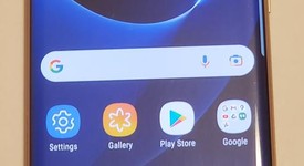 Good
													Samsung Galaxy S7 Edge - Unlocked, Gold, 32 GB, SM-G935F, photo 1 of 8