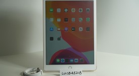 Mint
													Apple iPad 7th Gen - Wi-Fi, Gold, 128 GB, A2197, photo 1 of 8