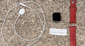 Good
													Apple Watch SE 2nd Gen 40mm - Silver, A2722 - GPS, Aluminum, photo 1 of 11