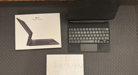 Used
													Apple Magic Keyboard for iPad Pro - Black, photo 1 of 6