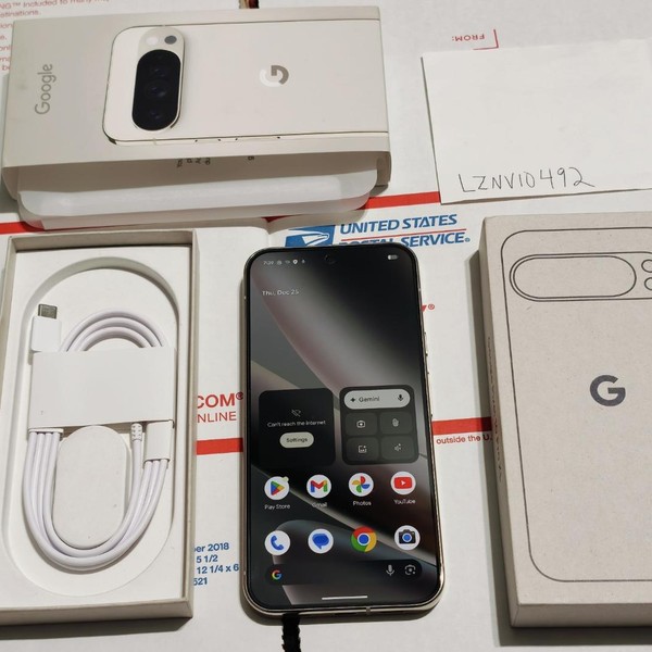 Google Pixel 10 Pro XL - Unlocked, Porcelain, 256 GB, GUL82