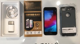 Good
													Apple iPhone 7 - Verizon, Black, 32 GB, A1660, photo 6 of 6