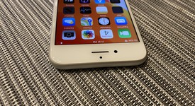 Mint
													Apple iPhone 8 - Verizon, Silver, 64 GB, A1863, photo 4 of 6