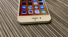 Mint
													Apple iPhone 8 - Verizon, Silver, 64 GB, A1863, photo 4 of 7