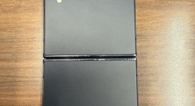 Good
													Samsung Galaxy Z Flip4 5G - Unlocked, Graphite, 128 GB, 8 GB, SM-F721U1, photo 3 of 3