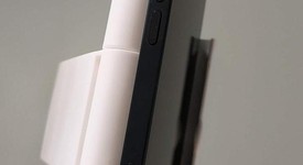 Mint
													Apple iPhone 13 - Unlocked, Midnight, 128 GB, A2482, photo 5 of 7