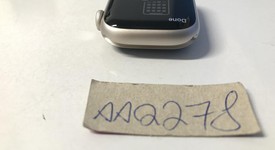 Good
													Apple Watch Series 7 41mm - Unlocked, Starlight, A2475 - Cellular, Nike, photo 5 of 11