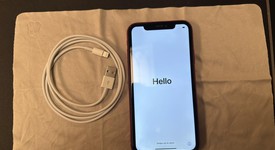 Good
													Apple iPhone Xr - AT&T, Red, 128 GB, A1984, photo 1 of 12
