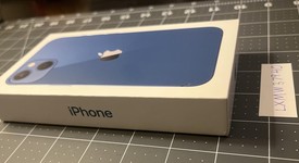 Mint
													Apple iPhone 13 - Unlocked, Blue, 128 GB, A2482, photo 5 of 9