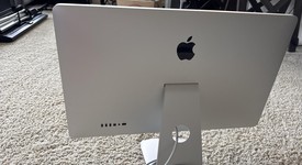 Mint
													Apple Thunderbolt Display, photo 2 of 7