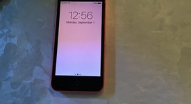 Good
													Apple iPhone 5C - Straight Talk, Red, 16 GB, photo 2 of 4