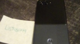 Mint
													Motorola Razr Plus (2024) - T-Mobile, Navy Blue, 256 GB, 12 GB, photo 3 of 10