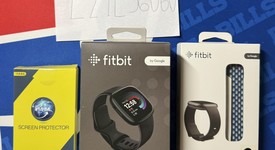 Good
													Fitbit Versa 4 - Graphite, photo 2 of 9