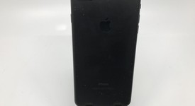 Good
													Apple iPhone 7 Plus - Verizon, Black, 32 GB, A1661, photo 2 of 6