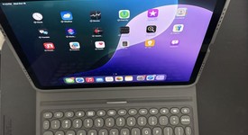 Mint
													Apple iPad Air 11" (M2) 2024 - Unlocked, Gray, 128 GB, A2903, photo 2 of 12