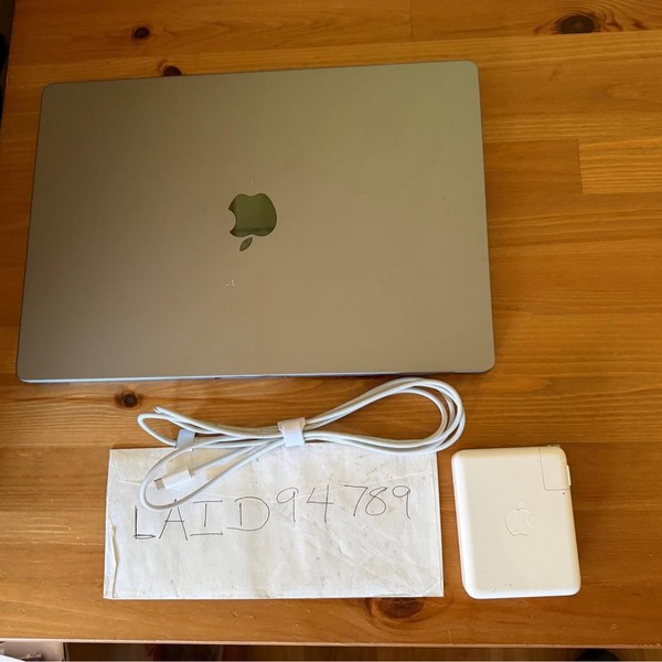 MacBook Pro 2021 - 16 inch - 1 TB, Gray, 64 GB, Apple M1 Max
