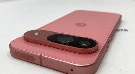 Good
													Google Pixel 9 - Unlocked, Peony, 128 GB, 12 GB, G2YBB, photo 4 of 5