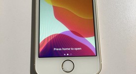 Mint
													Apple iPhone SE 1st Gen 2016 - Unlocked, Gold, 16 GB, A1662, photo 1 of 10