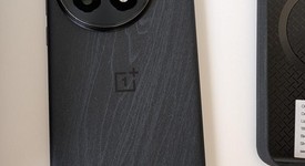 Mint
													OnePlus 13 - Unlocked, Black Eclipse, 512 GB, 16 GB, photo 4 of 12