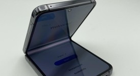 Good
													Samsung Galaxy Z Flip5 - Xfinity, Graphite, 256 GB, 8 GB, SM-F731U, photo 2 of 8