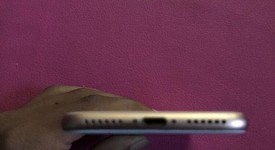 Good
													Apple iPhone 8 - Metro by T-Mobile, Gold, 64 GB, A1863, photo 4 of 6