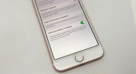 Good
													Apple iPhone 7 - Sprint, Rose Gold, 32 GB, A1660, photo 3 of 12