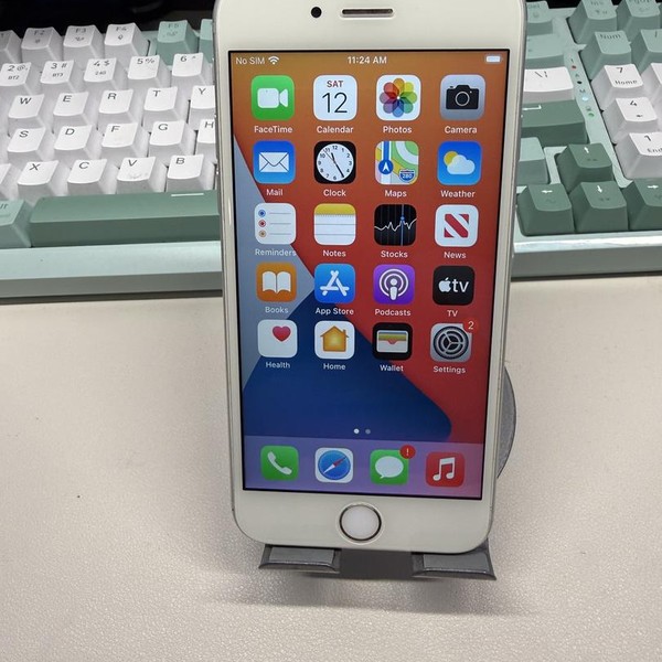 Apple iPhone 6S - Unlocked, 32 GB, Silver, A1688