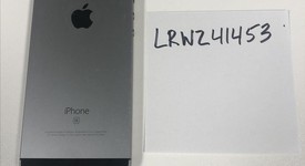 Fair
													Apple iPhone SE 1st Gen 2016 - Unlocked, Grey, 64 GB, A1662, photo 2 of 6