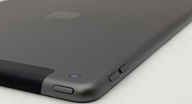 Fair
													Apple iPad 9th Gen - Unlocked, Gray, 64 GB, A2603, photo 4 of 6