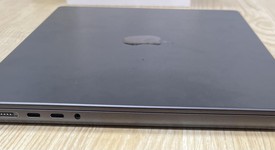 Good
													MacBook Pro Late 2023 (M3) - 14" - Apple M3 Pro 11-core, Black, 512 GB, 18 GB, 14-core GPU, photo 5 of 8