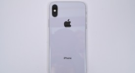 Good
													Apple iPhone X - Unlocked, Silver, 64 GB, A1901, GSM, photo 3 of 9