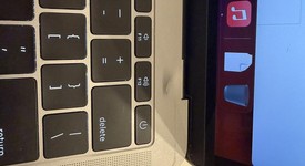 Good
													MacBook Pro 2017 (No Touch Bar) - 13" - I5, Gray, 128 GB, 8 GB, photo 5 of 8