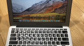 Fair
													MacBook Air 2011 - 11" - Silver, 64 GB, 2 GB, photo 1 of 19
