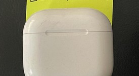 Used
													Apple AirPods 4th Gen - Standard, photo 2 of 5