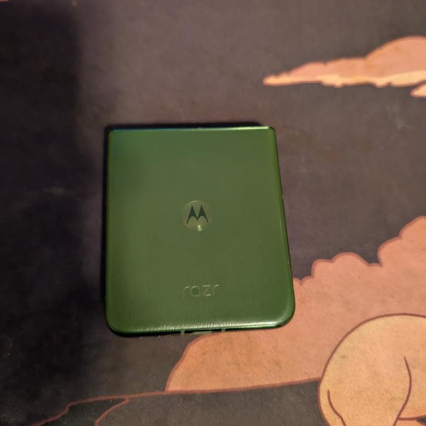 Motorola Razr Plus (2024) - Unlocked, Green, 256 GB, 12 GB