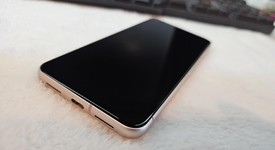 Mint
													Google Pixel 8 - Unlocked, Rose, 128 GB, 8 GB, G9BQD, Sub-6 5G, photo 2 of 5