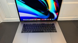 Good
													MacBook Pro 2018 (With Touch Bar) - 15" - I7, Gray, 256 GB, 32 GB, photo 1 of 9