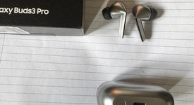 Used
													Samsung Galaxy Buds3 Pro - Silver, photo 3 of 3