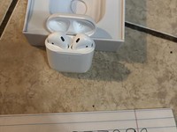 Apple AirPods 2nd Gen