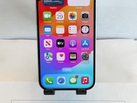 Apple iPhone 15