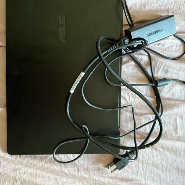 Asus Vivobook Laptop